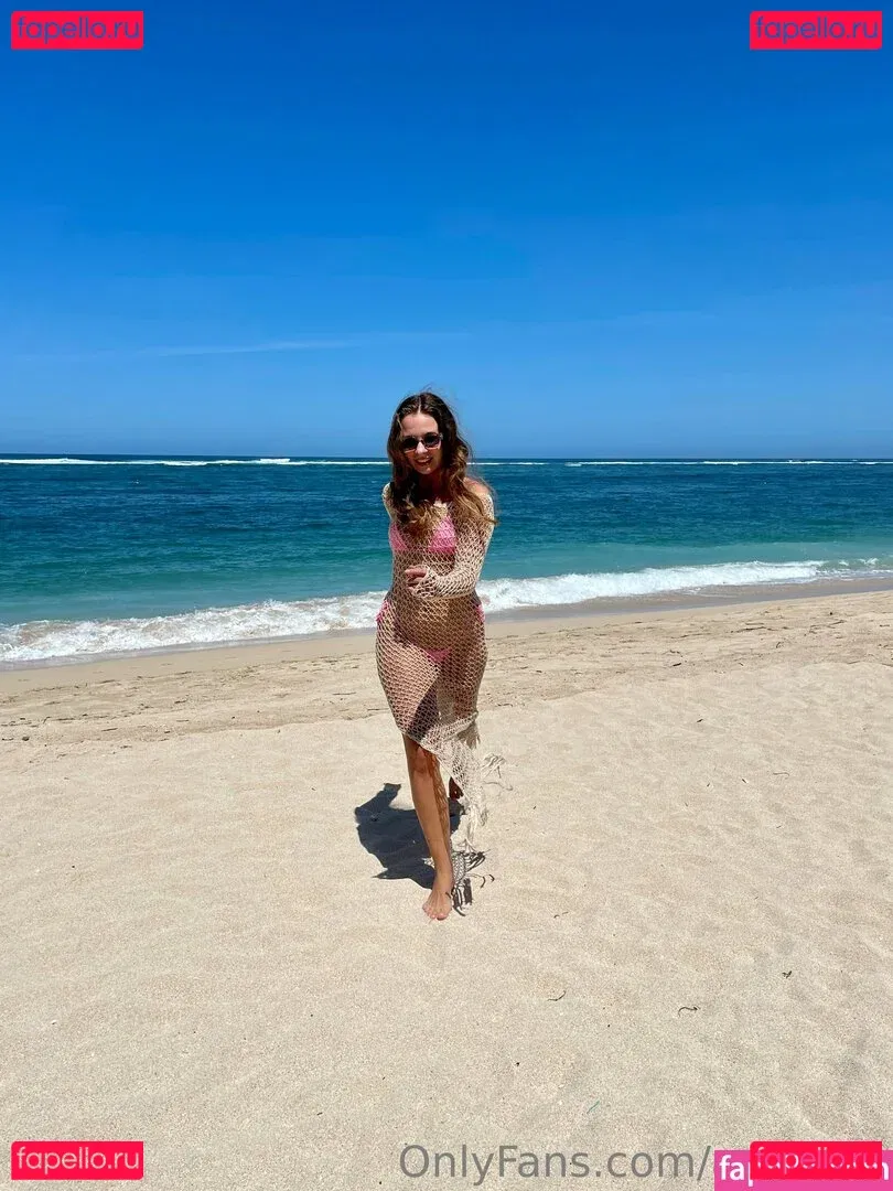 anapuru Onlyfans Photo Gallery 