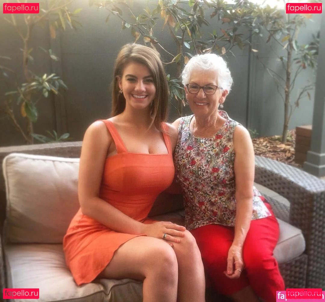 Tiana Hawkins Onlyfans Photo Gallery 