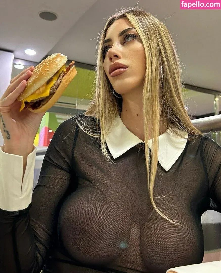 evamenta Onlyfans Photo Gallery 