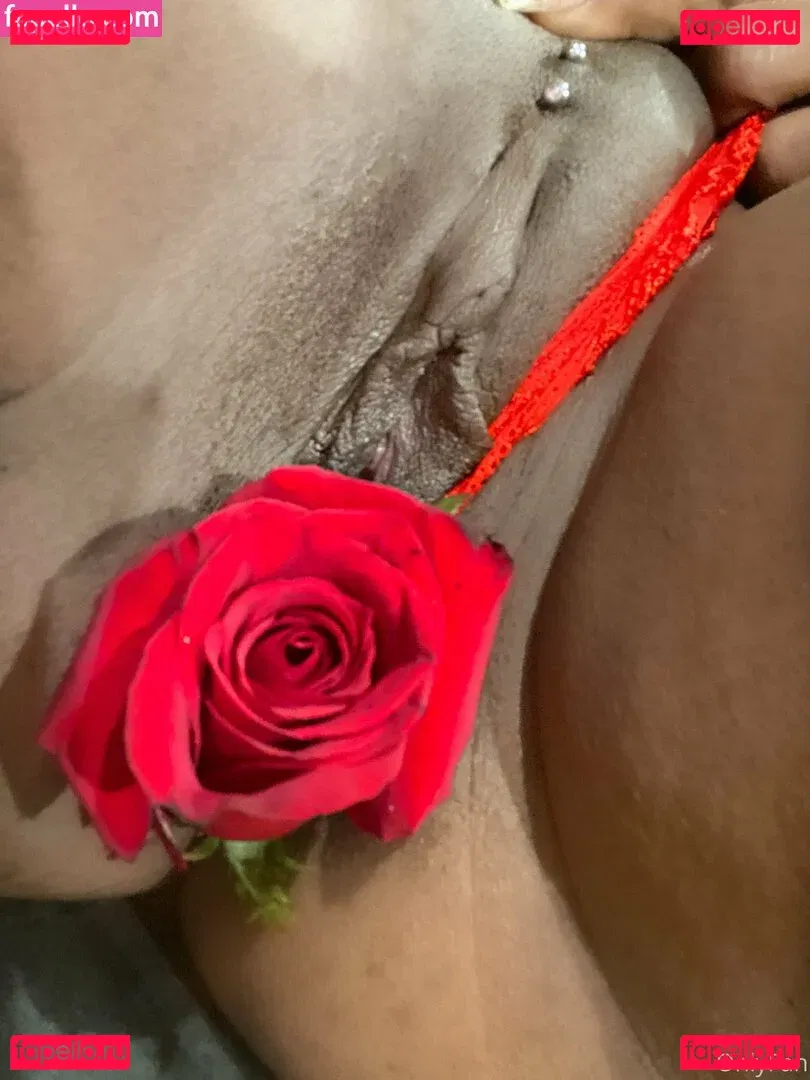 vipwithbinababy Onlyfans Photo Gallery 