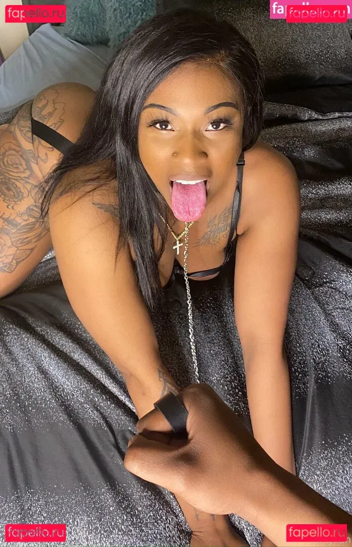 vipwithbinababy Onlyfans Photo Gallery 