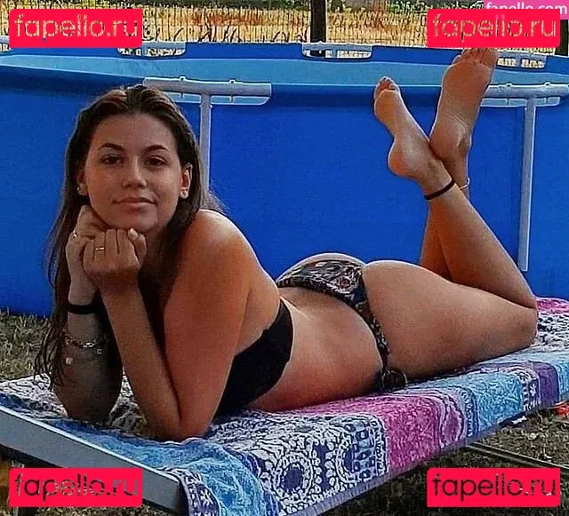 Deborah Neri Onlyfans Photo Gallery 