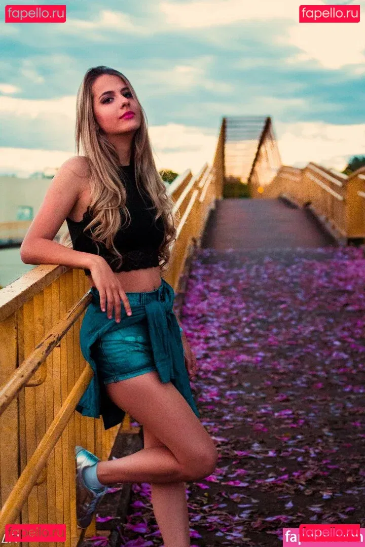 Roberta Pfaff Onlyfans Photo Gallery 