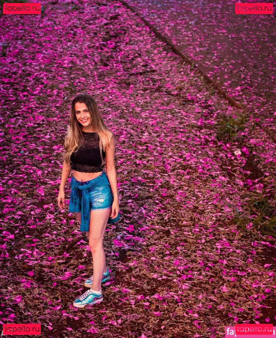 Roberta Pfaff Onlyfans Photo Gallery 