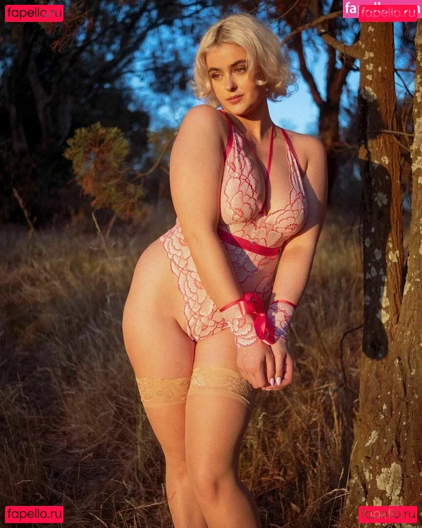 Ikari Onlyfans Photo Gallery 