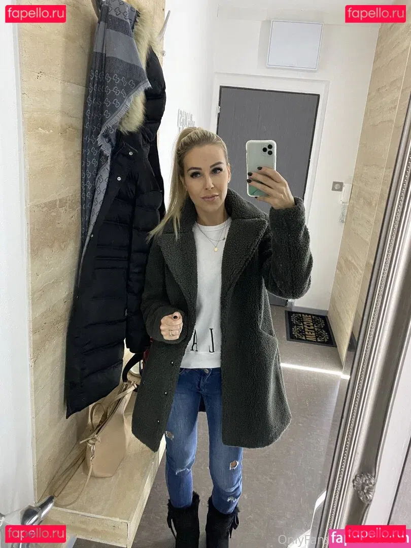 CocoMia Onlyfans Photo Gallery 