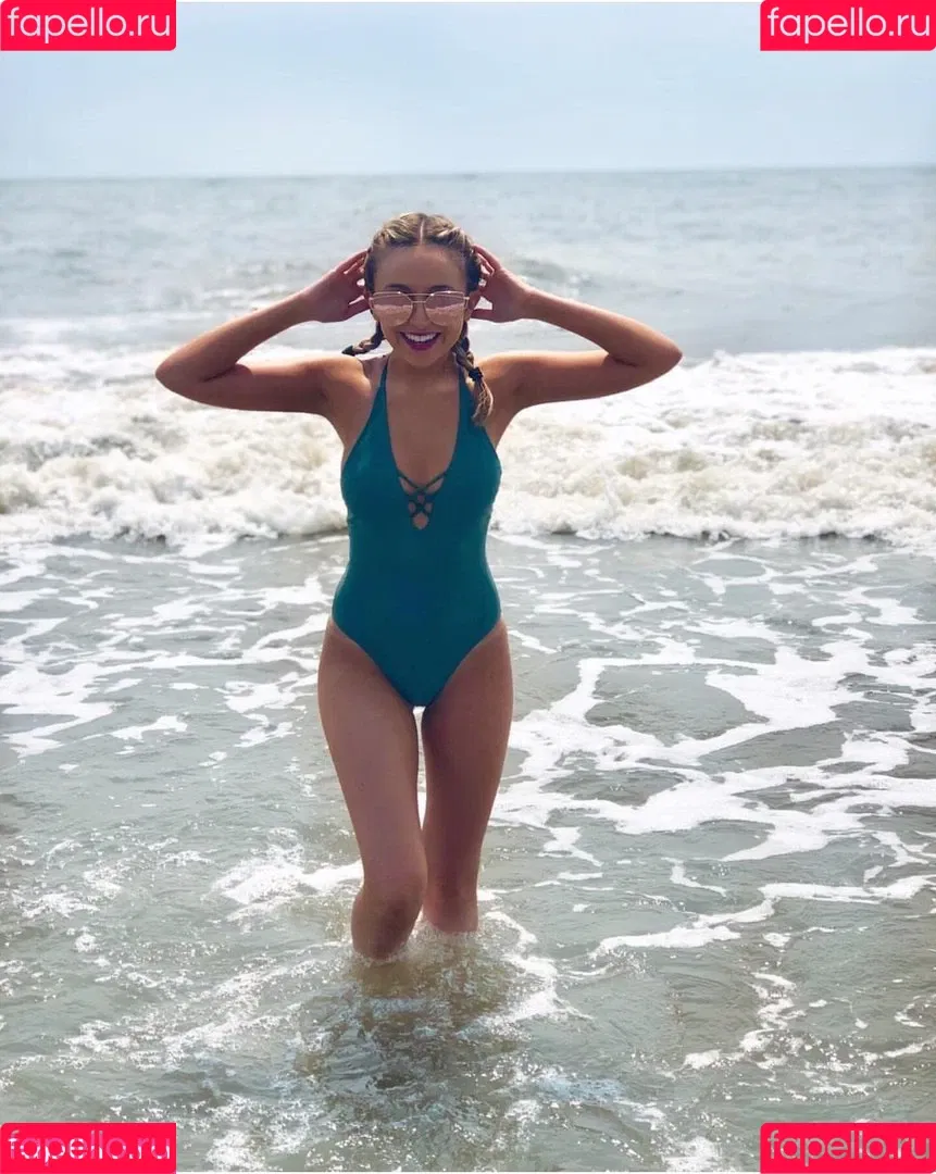 Ellie Schnitt Onlyfans Photo Gallery 
