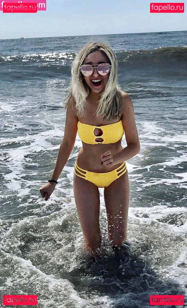 Ellie Schnitt Onlyfans Photo Gallery 