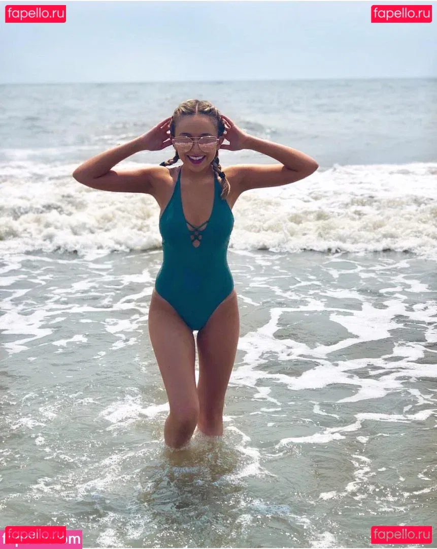 Ellie Schnitt Onlyfans Photo Gallery 