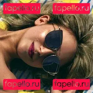 Ellie Schnitt Onlyfans Photo Gallery 