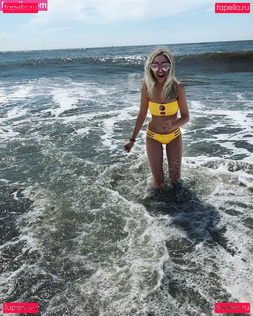 Ellie Schnitt Onlyfans Photo Gallery 