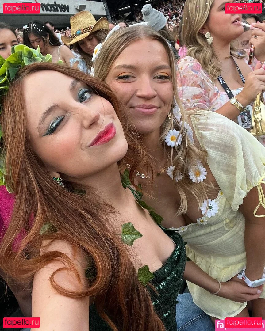 Ellie Schnitt Onlyfans Photo Gallery 