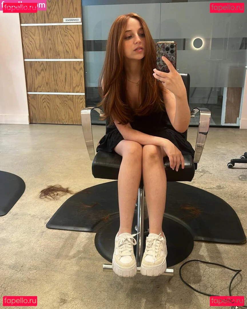 Ellie Schnitt Onlyfans Photo Gallery 