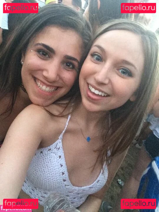 Ellie Schnitt Onlyfans Photo Gallery 