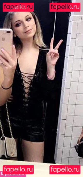 Ellie Schnitt Onlyfans Photo Gallery 