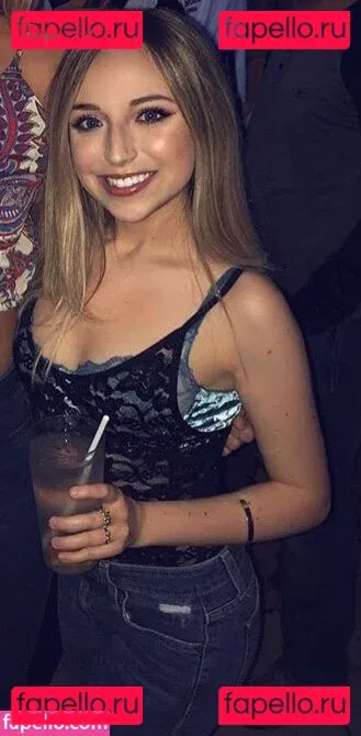 Ellie Schnitt Onlyfans Photo Gallery 