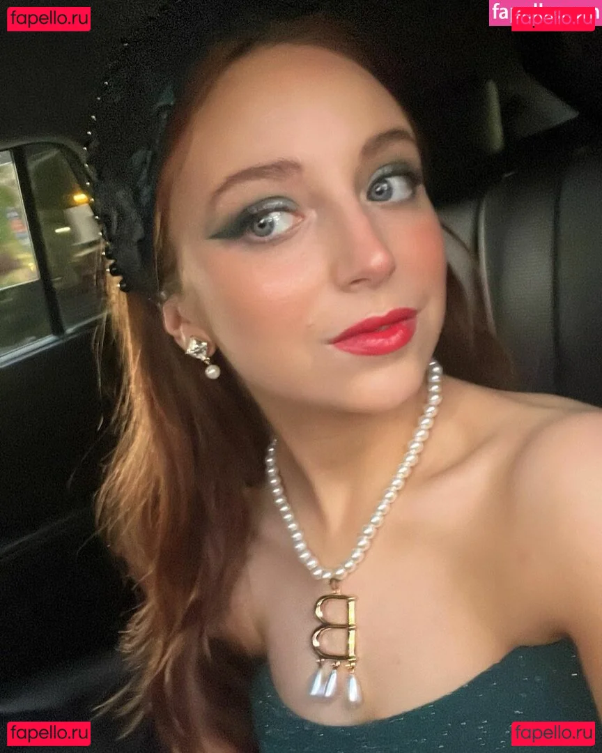 Ellie Schnitt Onlyfans Photo Gallery 