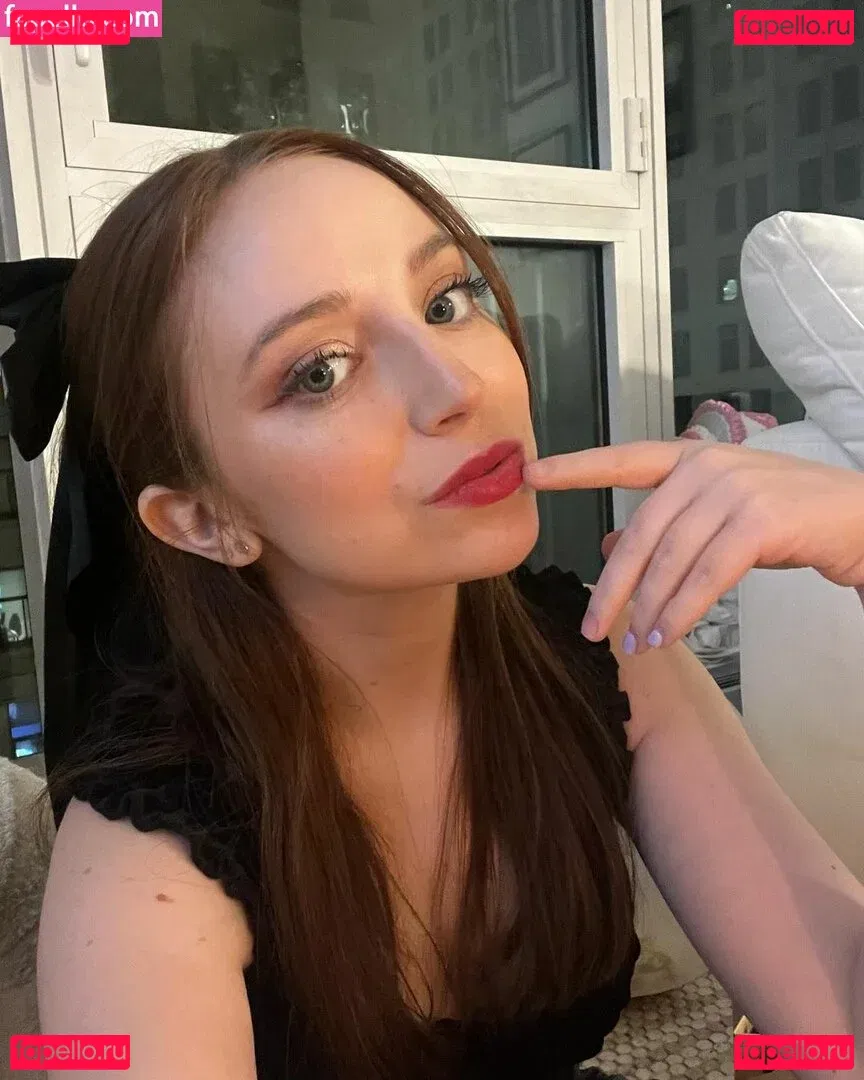 Ellie Schnitt Onlyfans Photo Gallery 