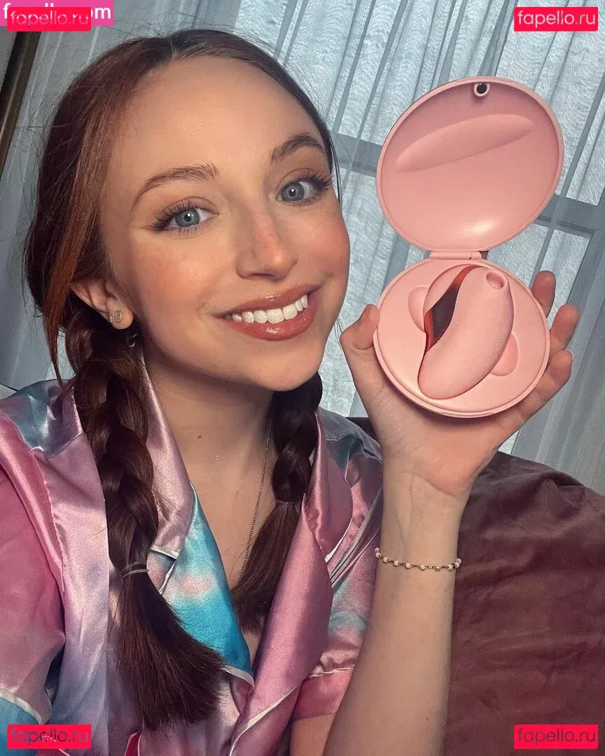 Ellie Schnitt Onlyfans Photo Gallery 