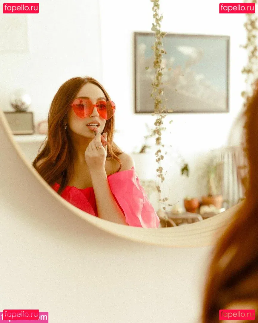 Ellie Schnitt Onlyfans Photo Gallery 