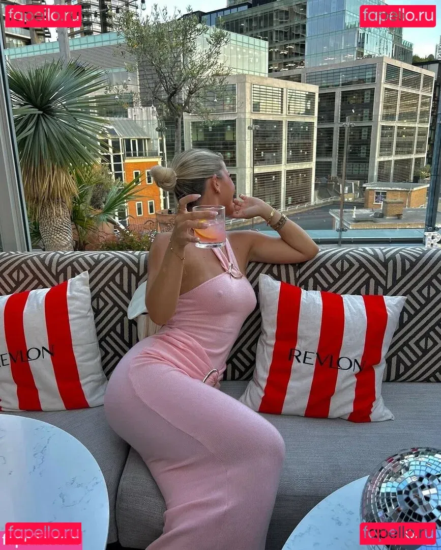 izzytaffs Onlyfans Photo Gallery 