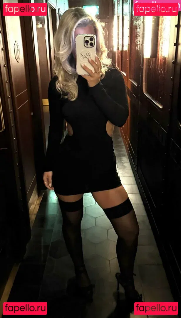 izzytaffs Onlyfans Photo Gallery 