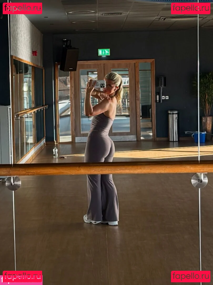 izzytaffs Onlyfans Photo Gallery 