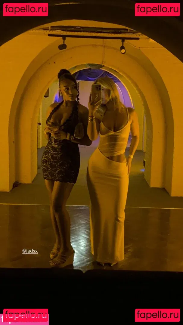 izzytaffs Onlyfans Photo Gallery 