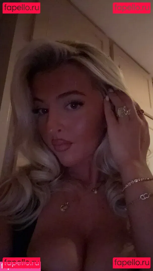 izzytaffs Onlyfans Photo Gallery 