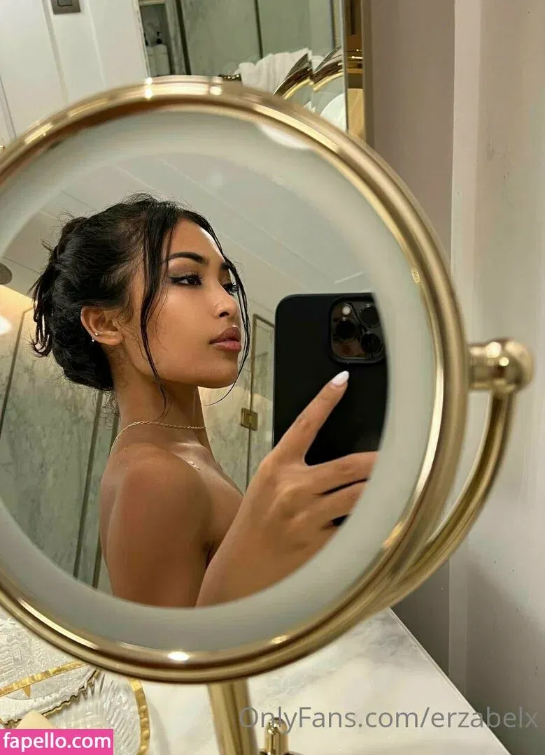 erzabelx Onlyfans Photo Gallery 