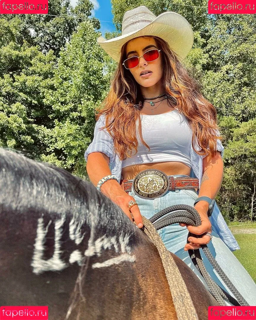 Artoftheequine Onlyfans Photo Gallery 