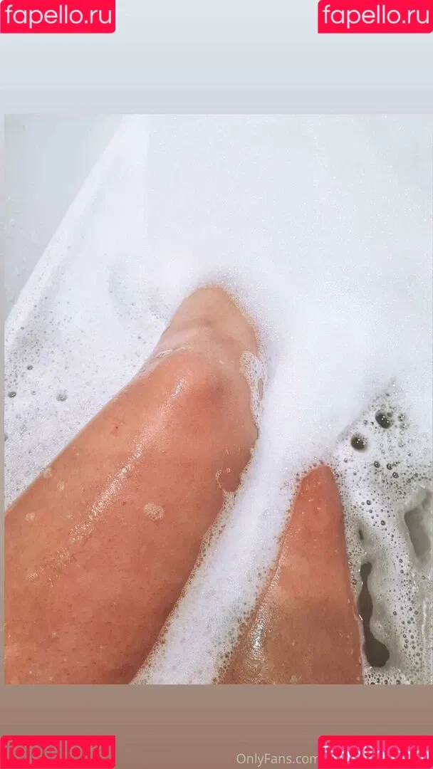 honeybe.e Onlyfans Photo Gallery 