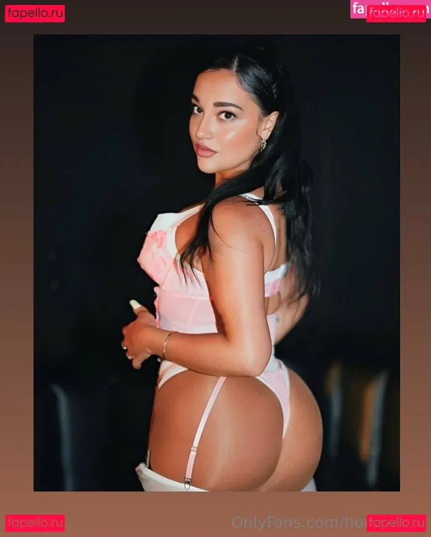 honeybe.e Onlyfans Photo Gallery 