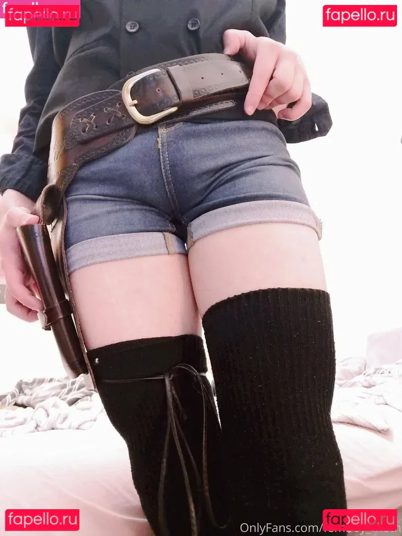 femboy_moth Onlyfans Photo Gallery 