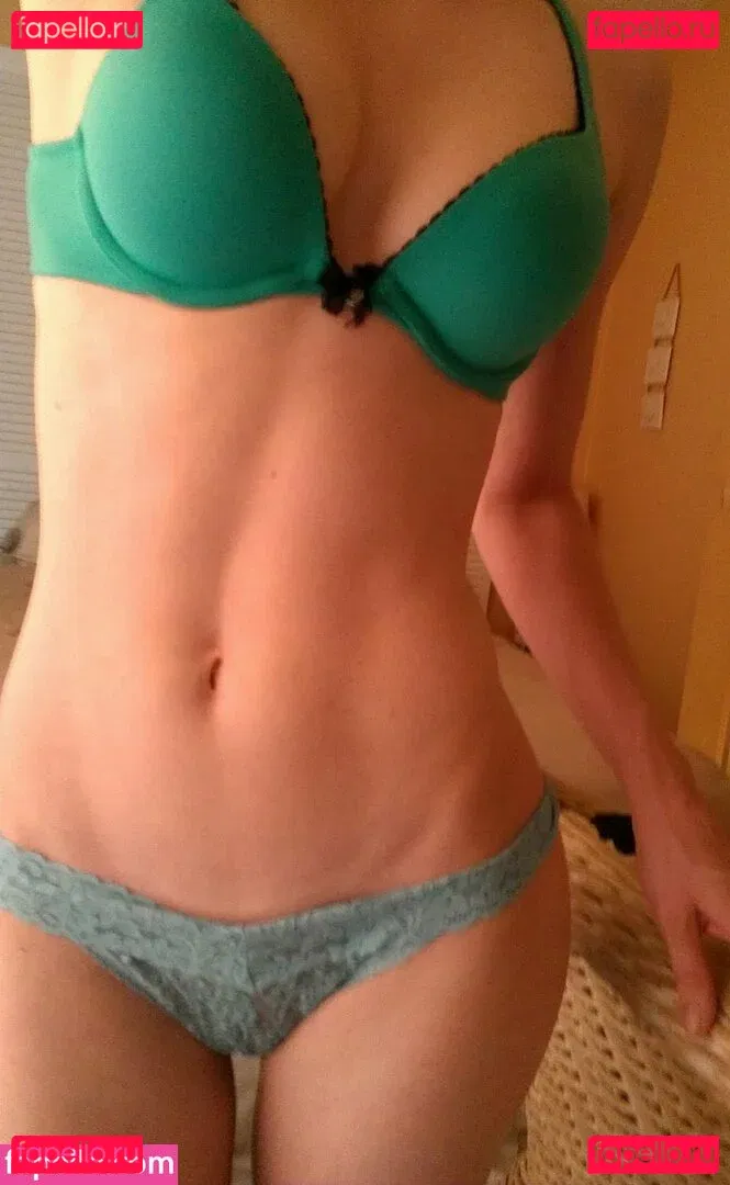 Kallie Kavaliar Onlyfans Photo Gallery 