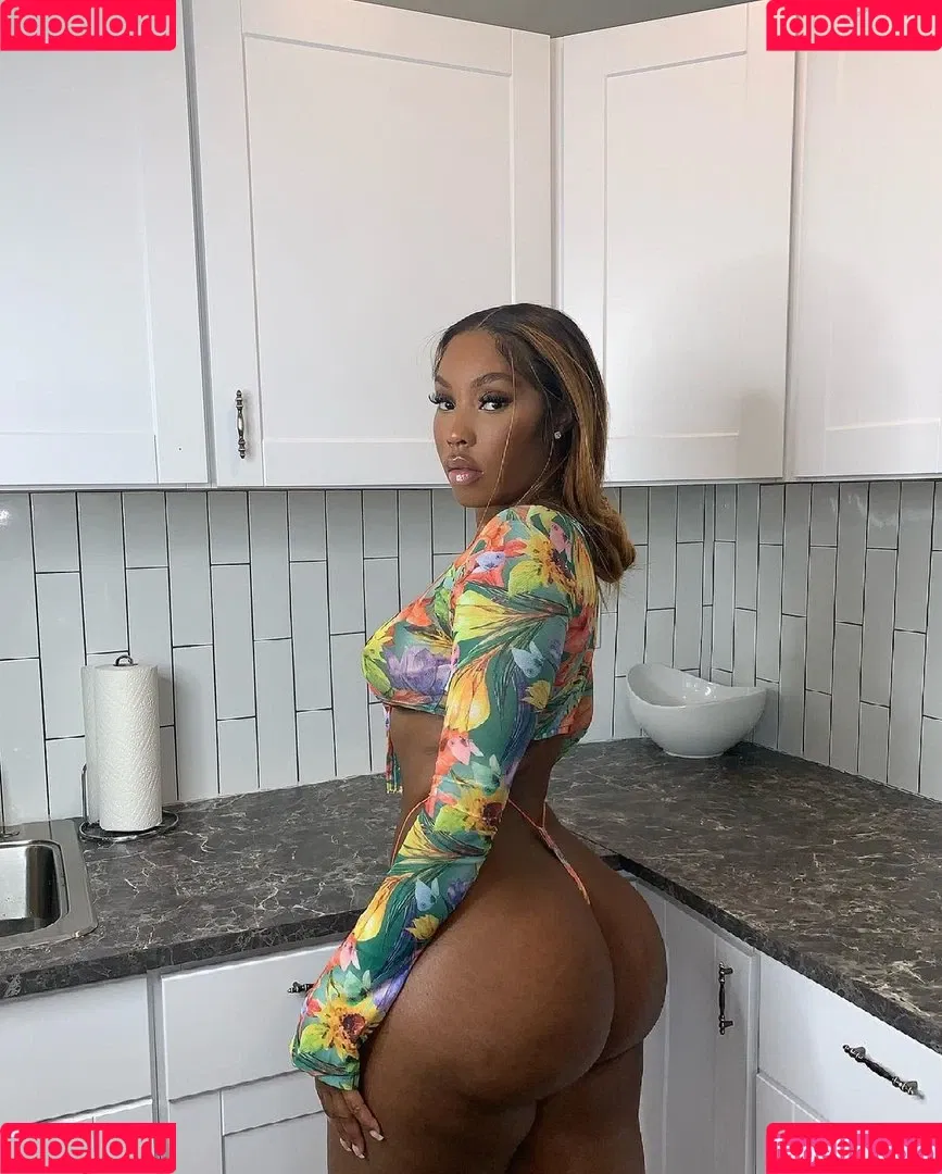 SoBomb Onlyfans Photo Gallery 