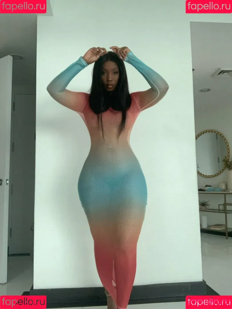 SoBomb Onlyfans Photo Gallery 
