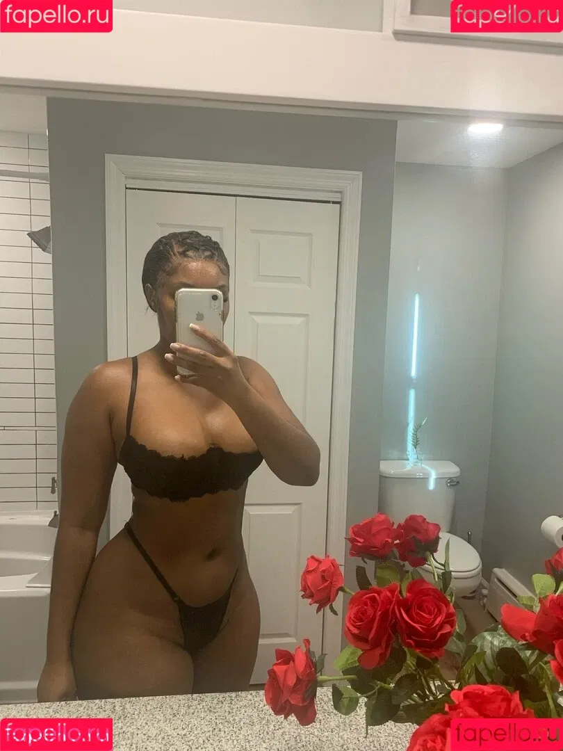 SoBomb Onlyfans Photo Gallery 