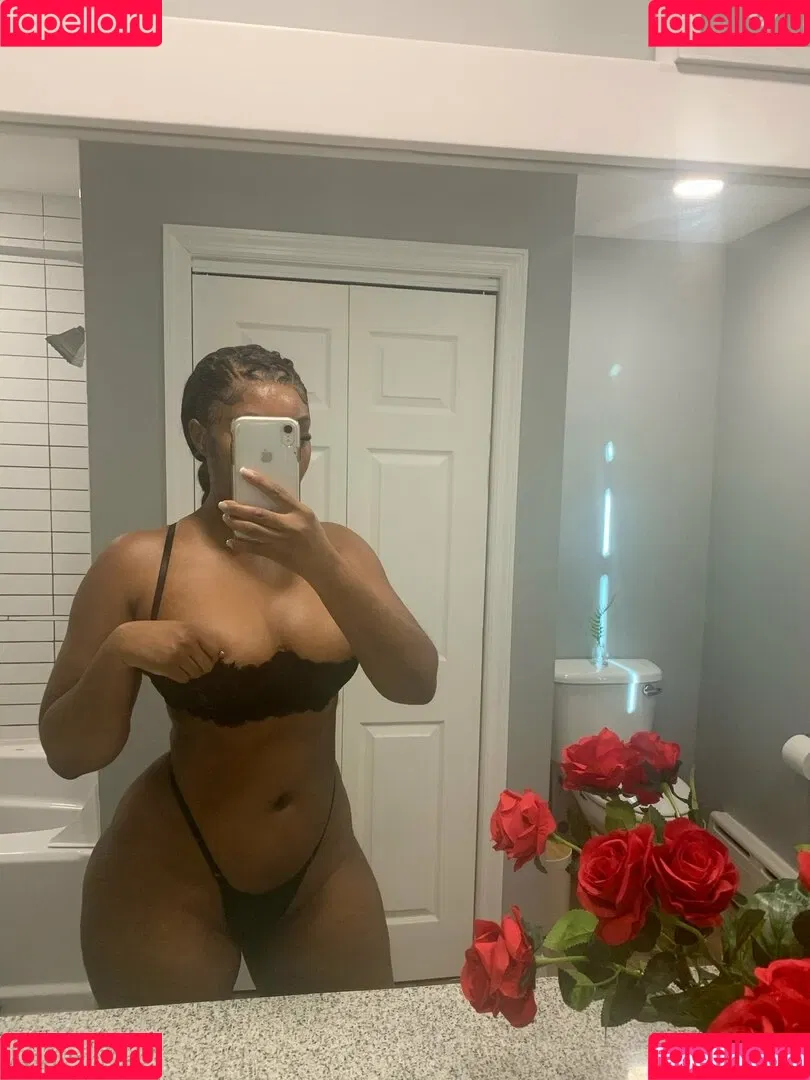 SoBomb Onlyfans Photo Gallery 