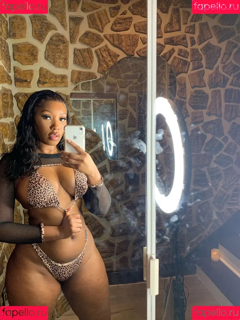 SoBomb Onlyfans Photo Gallery 