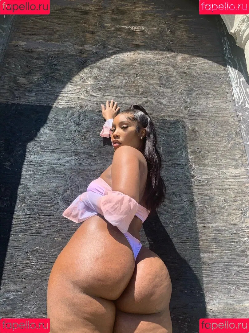 SoBomb Onlyfans Photo Gallery 