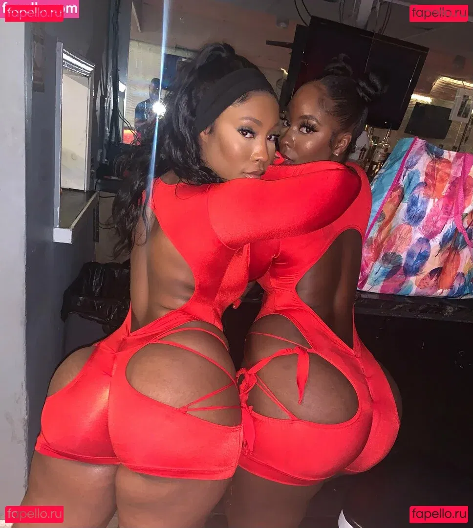 SoBomb Onlyfans Photo Gallery 