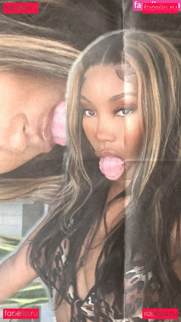 SoBomb Onlyfans Photo Gallery 