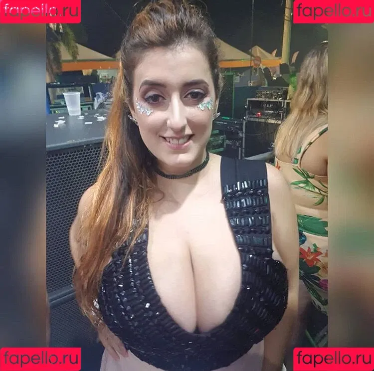 Michelly Rebechi Onlyfans Photo Gallery 