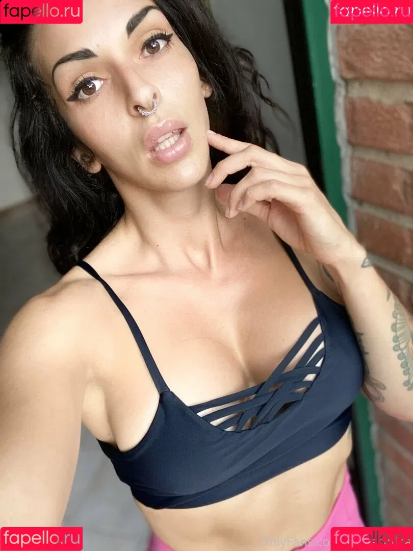 saraesotica Onlyfans Photo Gallery 