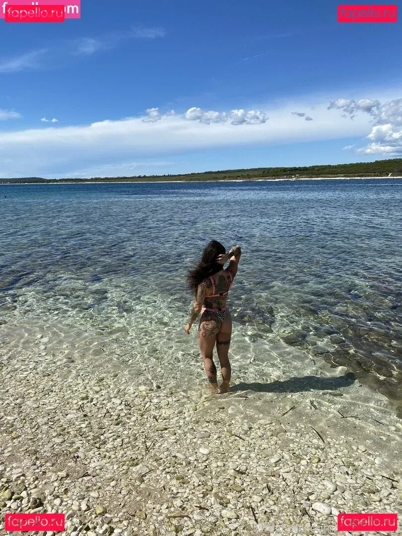 saraesotica Onlyfans Photo Gallery 