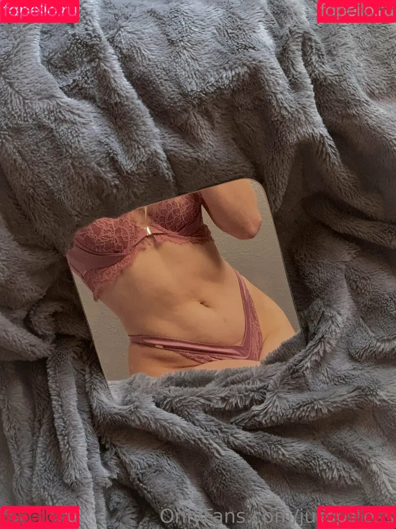 just_thess Onlyfans Photo Gallery 