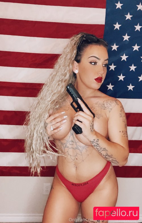 theconservativebarbie Nude Onlyfans Photo 22