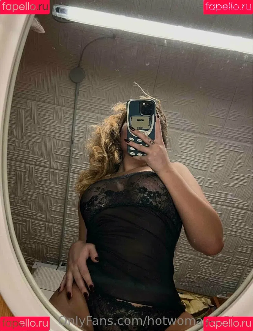hotwomanat2km Onlyfans Photo Gallery 