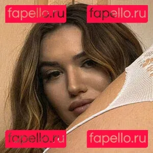 hotwomanat2km Onlyfans Photo Gallery 